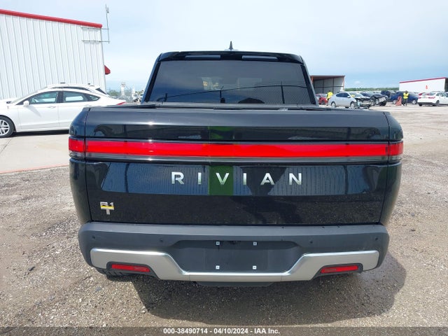 Rivian R1t Adventure 2022 7FCTGAAA7NN014889 Image 15