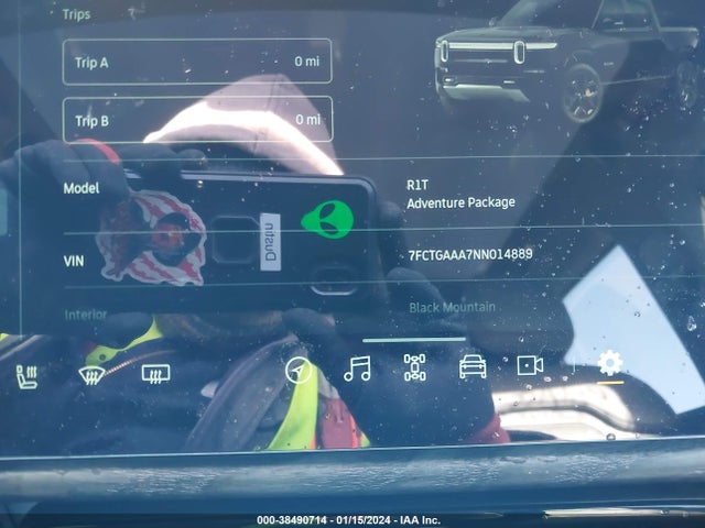 Rivian R1t Adventure 2022 7FCTGAAA7NN014889 Image 9