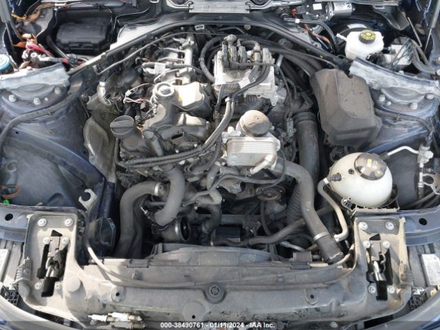 WBA8A3C56JA498822 BMW 320i Xdrive