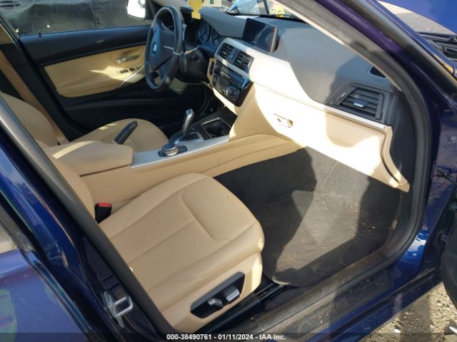 WBA8A3C56JA498822 BMW 320i Xdrive