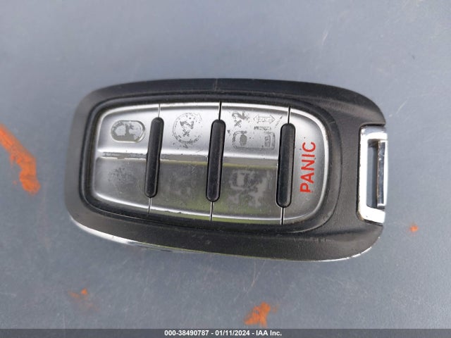 Chrysler Pacifica Touring L 2021 аукцион фото