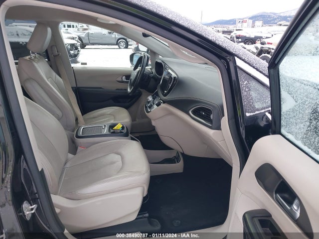 Chrysler Pacifica Touring L 2021 аукцион фото