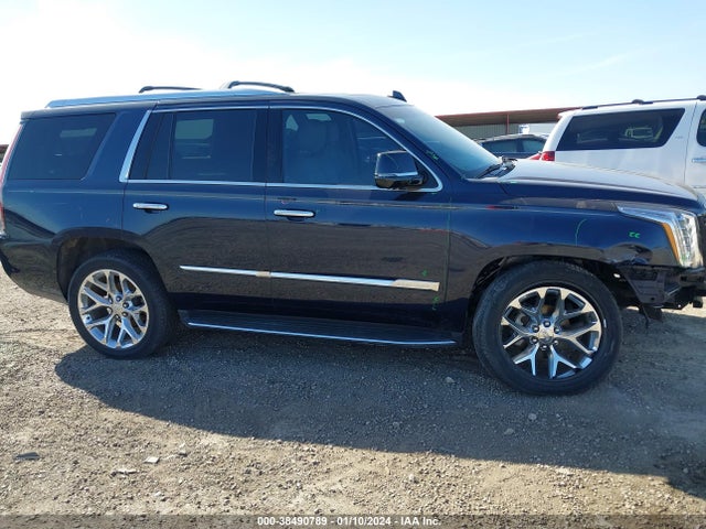 1GYS3BKJ7HR352303 Cadillac Escalade Luxury