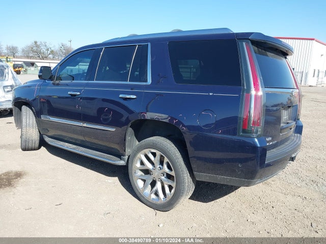 1GYS3BKJ7HR352303 Cadillac Escalade Luxury