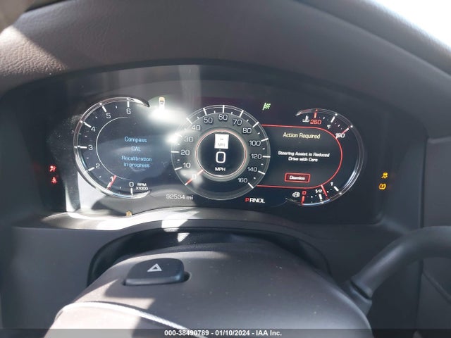 1GYS3BKJ7HR352303 Cadillac Escalade Luxury