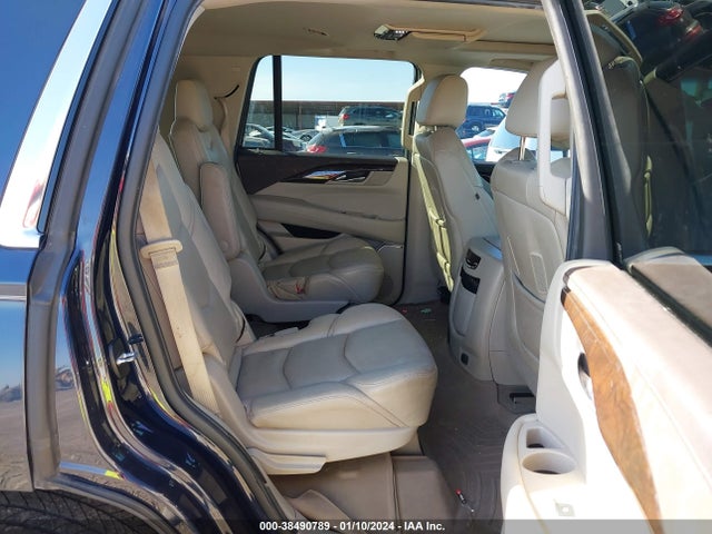 1GYS3BKJ7HR352303 Cadillac Escalade Luxury