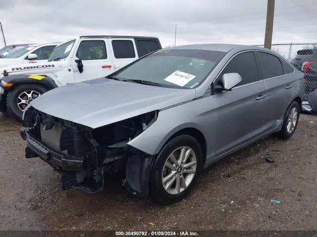 Hyundai SONATA SE 2015 5NPE24AF9FH064530 Image 2