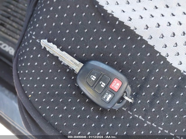 Toyota COROLLA LE 2019 2T1BURHE8KC201056 Image 11