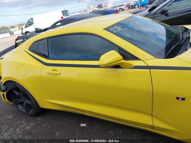 Chevrolet Camaro 1lt 2018 1G1FB1RX5J0141022 Image 13