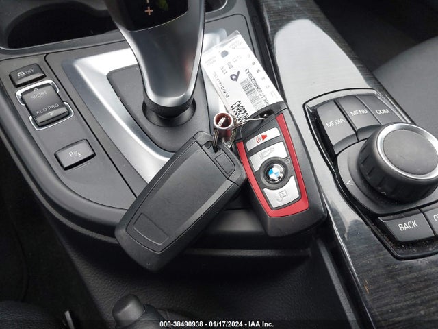BMW 330e Iperformance 2017 WBA8E1C32HA029843 Image 11