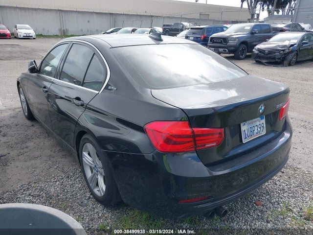 BMW 330e Iperformance 2017 WBA8E1C32HA029843 Image 3