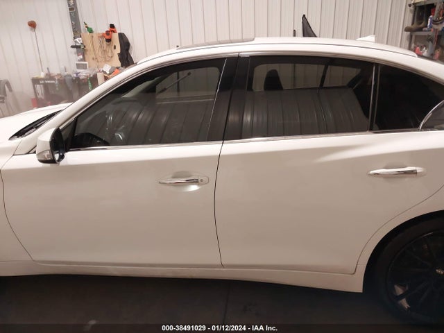 JN1EV7AR3JM434925 Infiniti Q50 3.0t Luxe