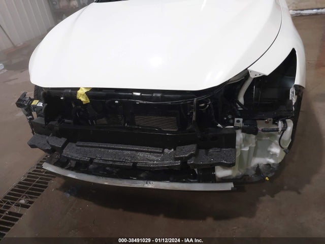 JN1EV7AR3JM434925 Infiniti Q50 3.0t Luxe