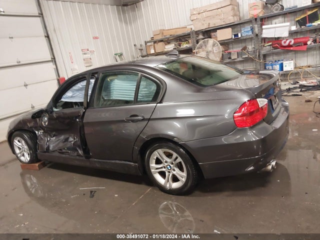 2008 BMW 328XI VIN: WBAVC93518K040092