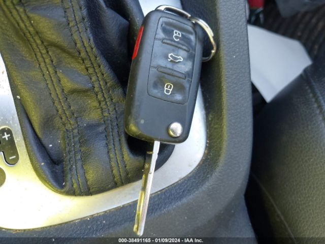 3VWD17AJ2EM408127 Volkswagen Jetta 1.8t Se