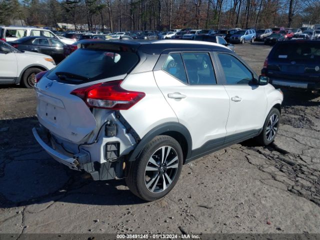 3N1CP5CU7JL522426 Nissan KICKS SV