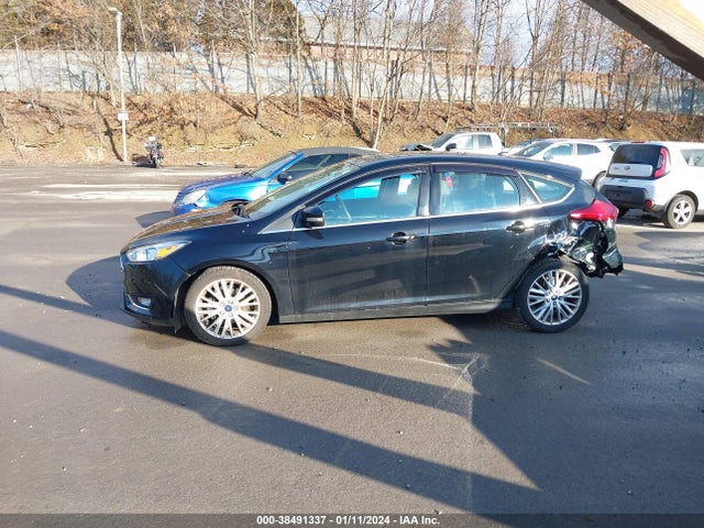 2018 FORD FOCUS TITANIUM VIN: 1FADP3N20JL283109