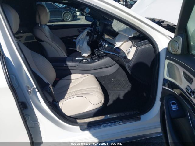 WDDUG7JB0GA273455 Mercedes-Benz Amg S 63 4matic