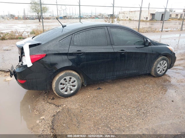 Hyundai ACCENT SE 2017 KMHCT4AE8HU323220 Image 4