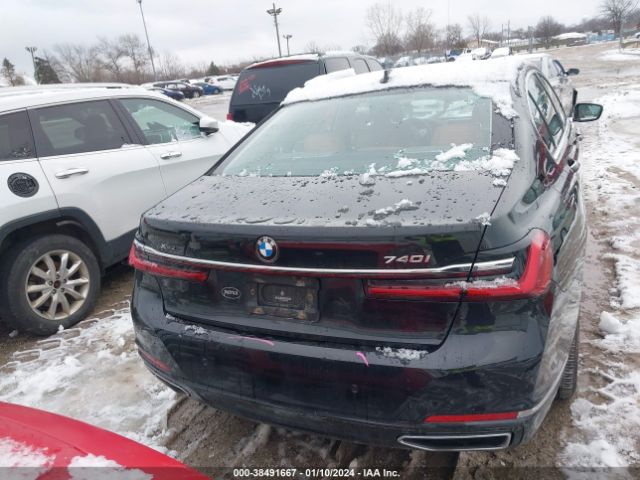 WBA7T4C08NCG99229 BMW 740i Xdrive