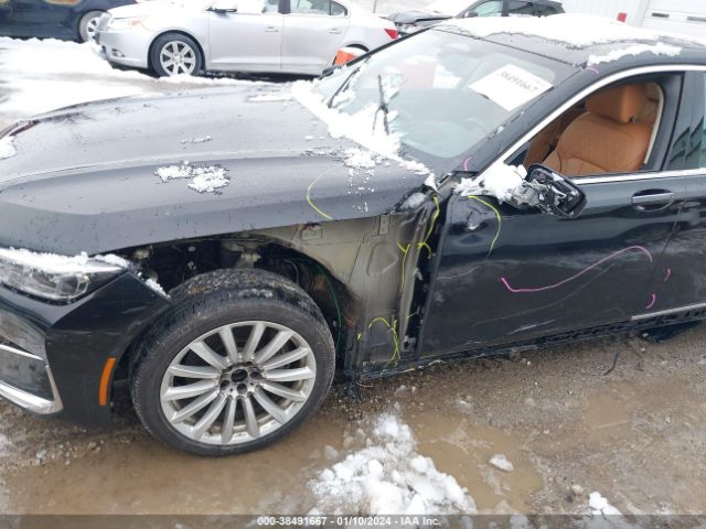 WBA7T4C08NCG99229 BMW 740i Xdrive