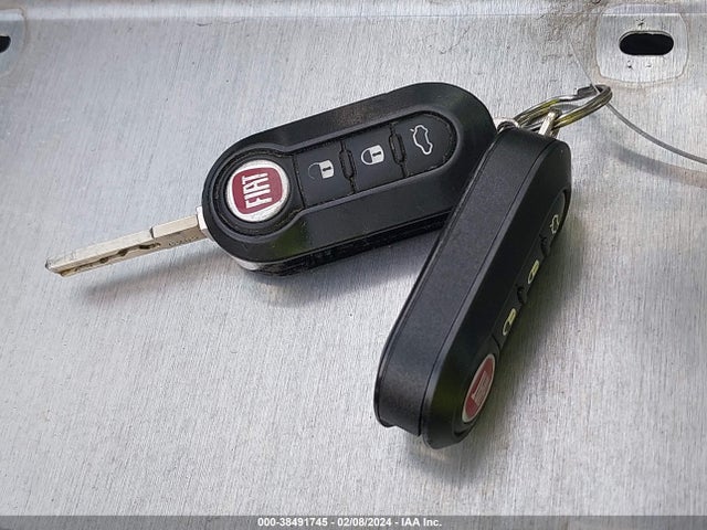 2013 FIAT 500 3C3CFFAR3DT748167 Photo 10