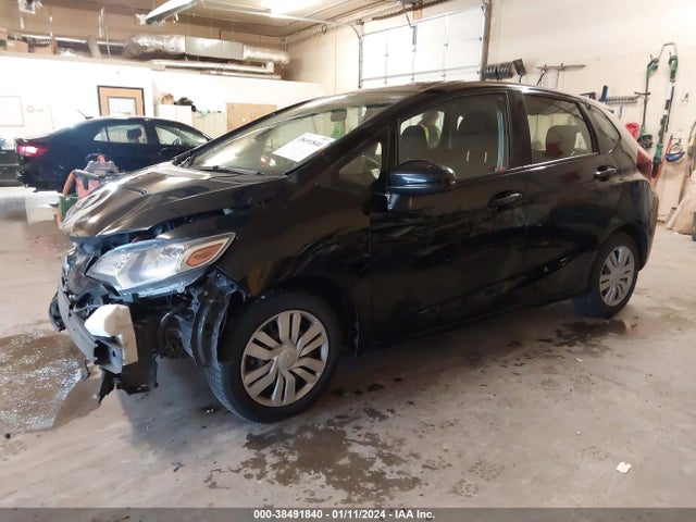 Honda FIT LX 2016 JHMGK5H57GS009281 Image 2