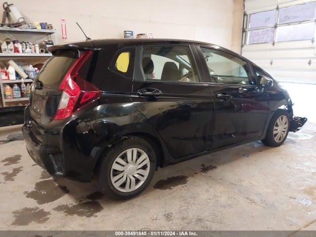 Honda FIT LX 2016 JHMGK5H57GS009281 Image 4