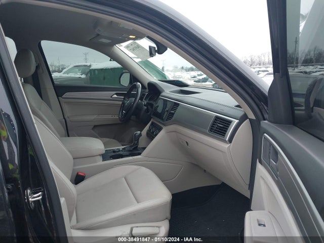 2018 VOLKSWAGEN ATLAS 3.6L V6 SE VIN: 1V2KR2CA2JC529138