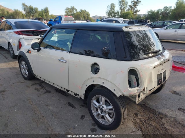 2013 MINI HARDTOP WMWSU3C57DT680003 Photo 2