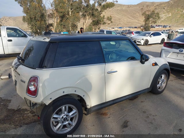 2013 MINI HARDTOP WMWSU3C57DT680003 Photo 3