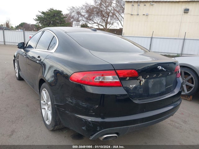 2010 JAGUAR XF SAJWA0FA6AHR59365 Photo 2