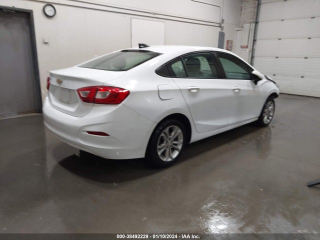 Chevrolet Cruze 2019 1G1BC5SM8K7107801 Image 16