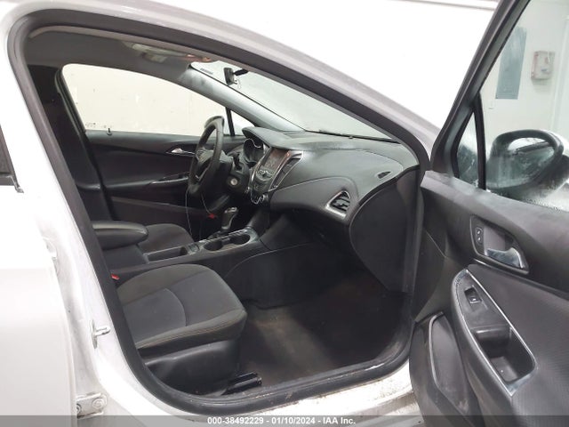 Chevrolet Cruze 2019 1G1BC5SM8K7107801 Image 17
