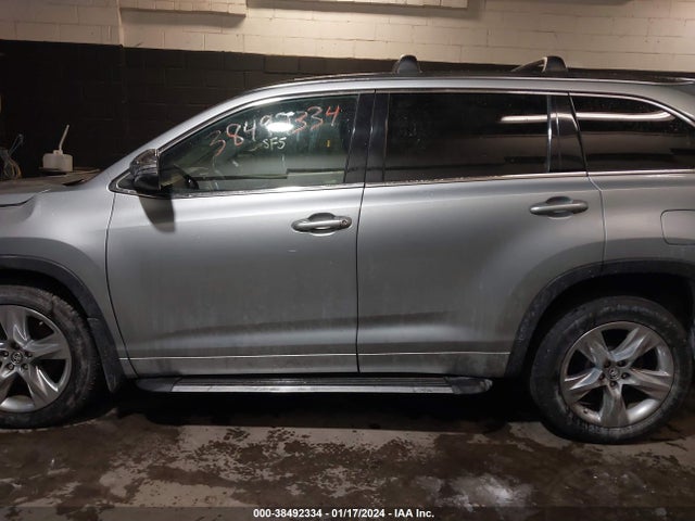 2017 TOYOTA HIGHLANDER LIMITED VIN: 5TDDZRFH2HS416181