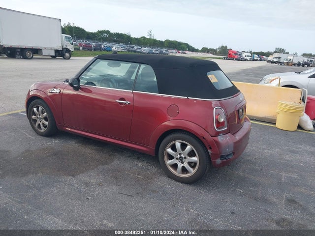2009 MINI COOPER WMWMR33549TJ93780 Photo 2