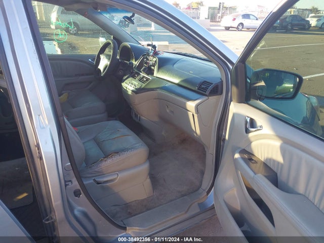 2006 HONDA ODYSSEY EX-L VIN: 5FNRL38666B093237