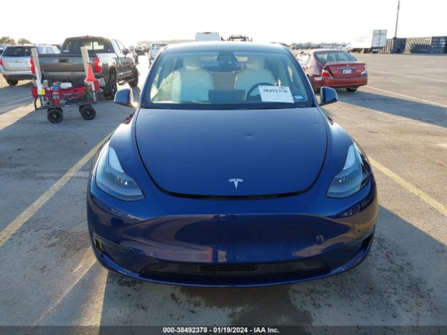 7SAYGAEE2PF663111 Tesla Model Y