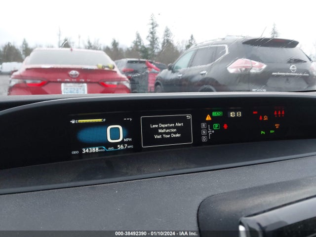 Toyota Prius Four 2017 JTDKARFU6H3049329 Image 7