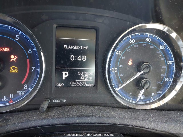 Toyota COROLLA LE 2018 5YFBURHE2JP851533 Image 15