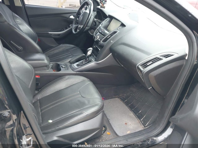2014 FORD FOCUS TITANIUM VIN: 1FADP3N25EL463045