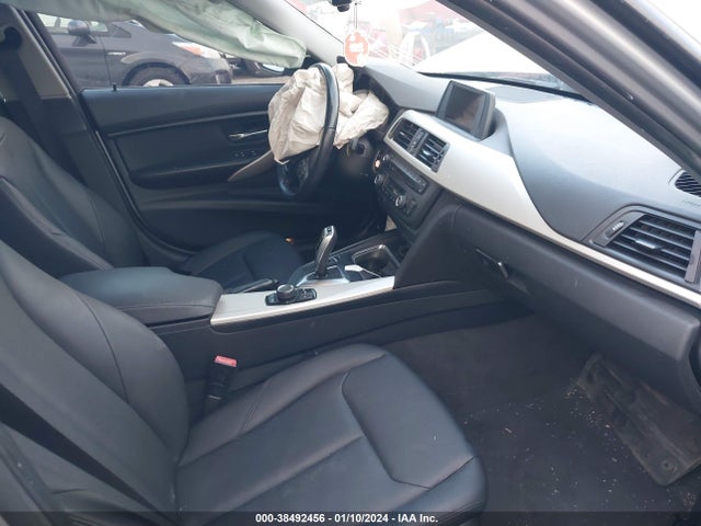 BMW 320i 2015 WBA3B1C54FK141118 Image 5