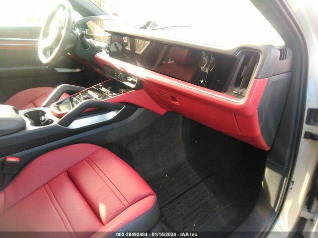 2024 PORSCHE CAYENNE COUPE WP1BL2AY7RDA60748 Photo 4