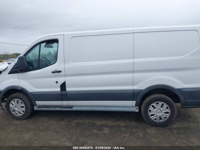 Ford Transit-250 2016 1FTYR1ZM9GKA47238 Image 14