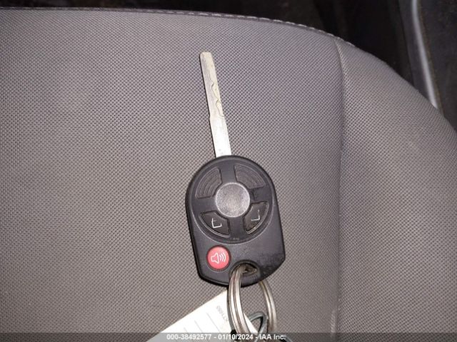 1FMCU9G98EUD37960 Ford ESCAPE SE