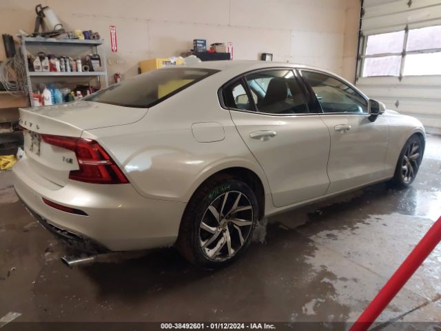 7JRA22TK0KG006707 Volvo S60 T6 Momentum