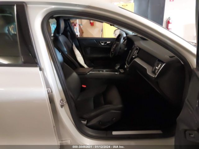 7JRA22TK0KG006707 Volvo S60 T6 Momentum