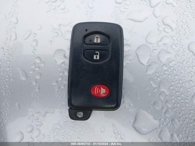 Toyota Prius Two 2014 JTDKN3DU4E1746669 Image 11