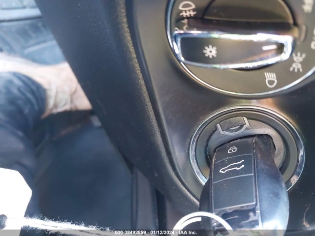 2018 PORSCHE MACAN WP1AA2A52JLB00610 Photo 10