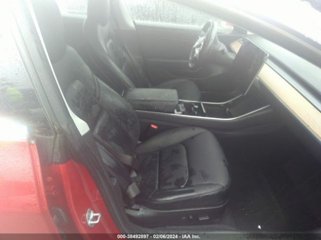 5YJ3E1EB9JF075393 Tesla Model 3 Long Range/performance
